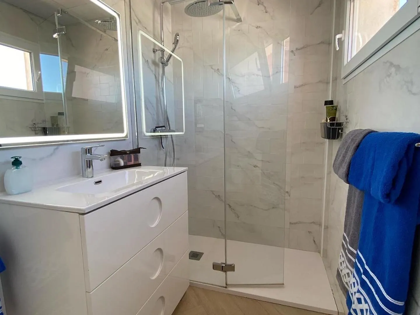 アパート Precioso Apartamento Con Piscina トレモリノス スペイン